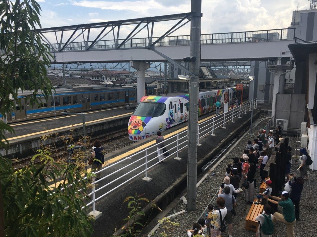 クinSAIJO,アンパンマン列車