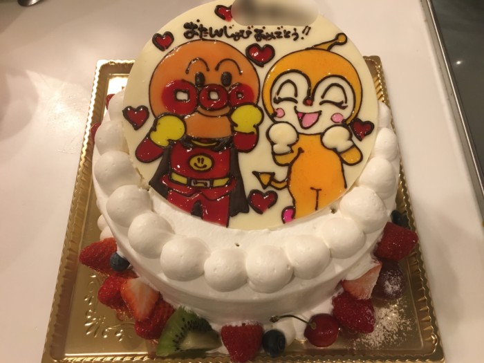 あん庵のキャラクターケーキ（アンパンマンとドキンちゃん）